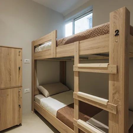 Hostel Gm Tirana