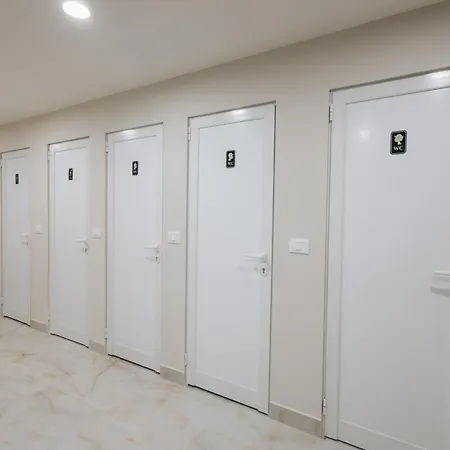 Gm Albergue Tirana