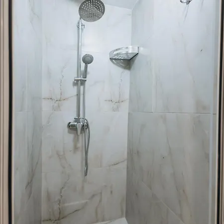 بيت شباب Gm تيرانا